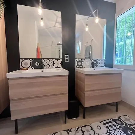 빌라 Authentique Avec Piscine, Jardin