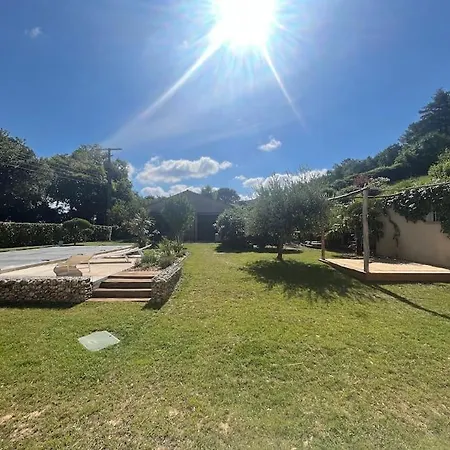 Authentique Avec Piscine, Jardin 빌라 *