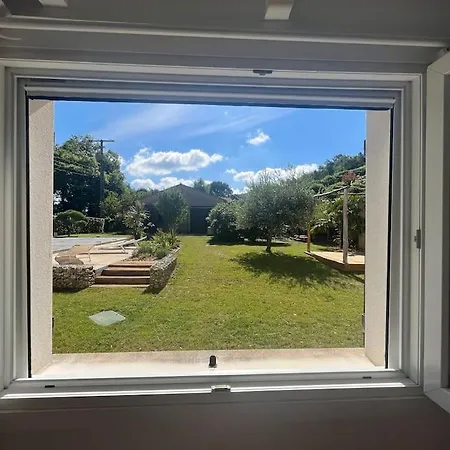 빌라 Authentique Avec Piscine, Jardin 몽뗄리마