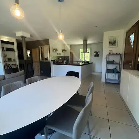 Villa Authentique Avec Piscine, Jardin *