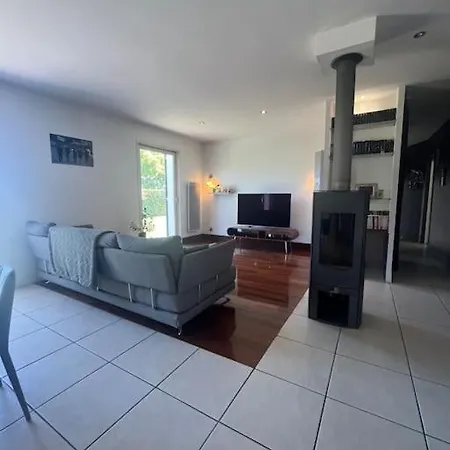 Authentique Avec Piscine, Jardin Villa *